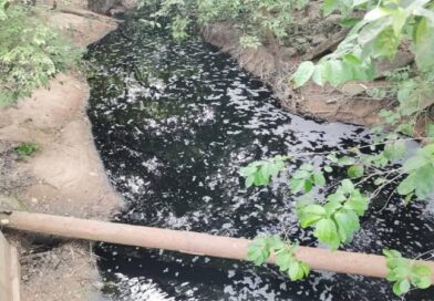 Derrame de crudo alcanza arroyo en Ixhuatlán del Sureste; temen contaminación del río Coatzacoalcos